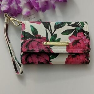 Betsey Johnson Trifold Wallet / Wristlet Rose